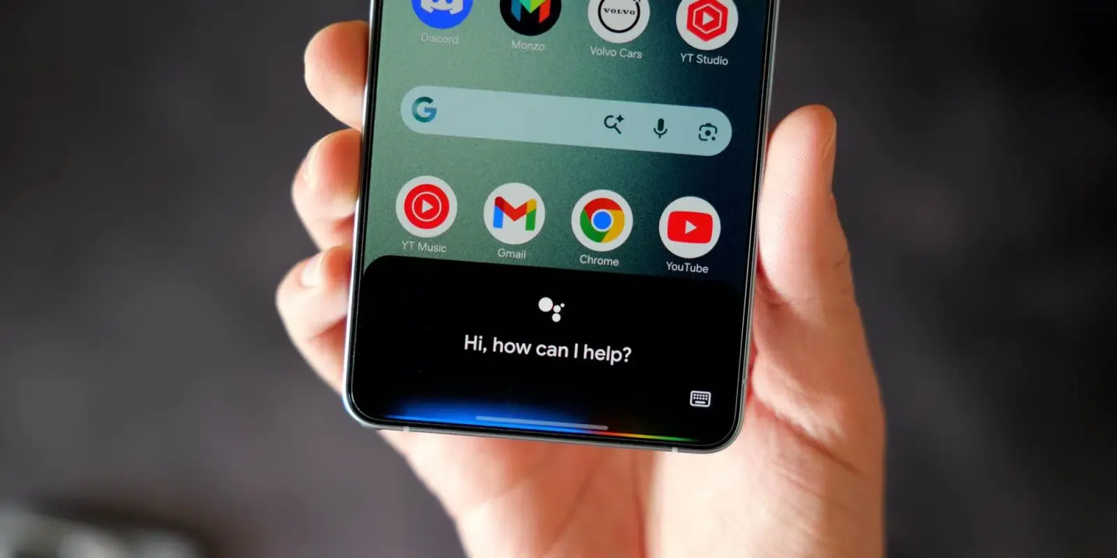 Google Assistant interface on Android prior to the Gemini migration