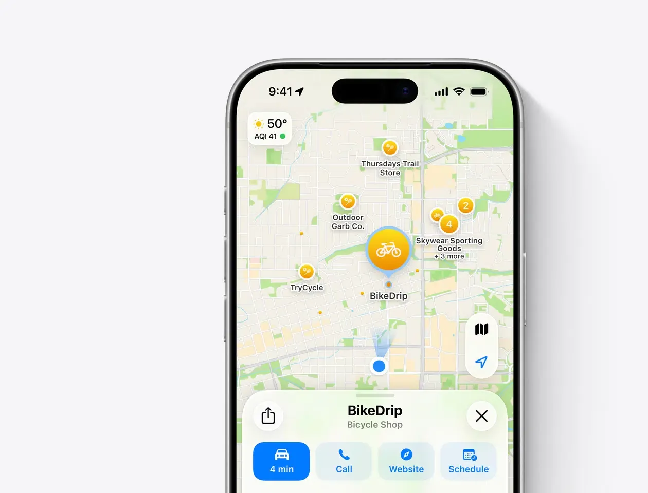 Diseño de pin de ubicación promocionado y tarjeta de lugar dentro de la aplicación Apple Maps